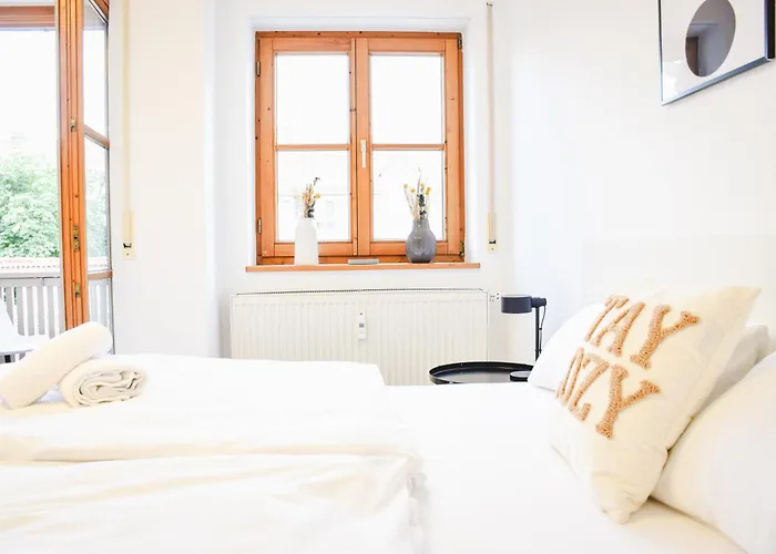 Zentral In - 2 Gaeste - Balkon - Ruhig *