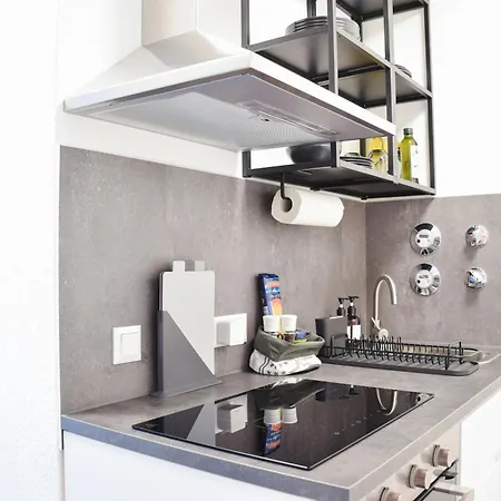06 - Modern - Zentral - Kueche Appartement Kempten